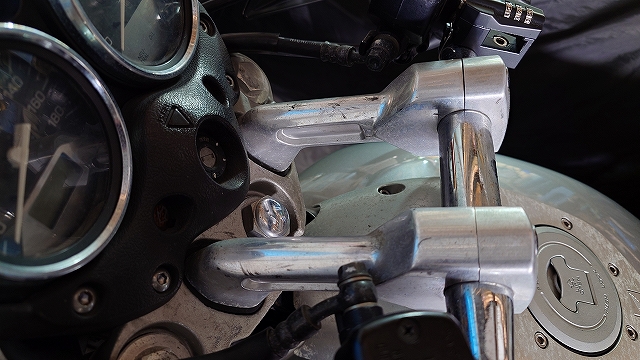 X4　ハンドルポスト